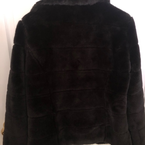 FAUX FUR FASHIONABLE JACKET - Picture 4 of 4